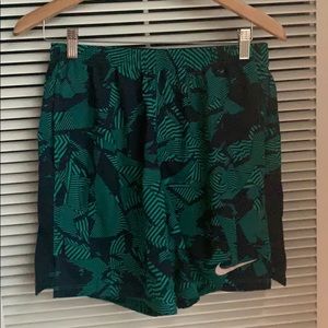 Nike Dri Fit 7in Unlined Shorts